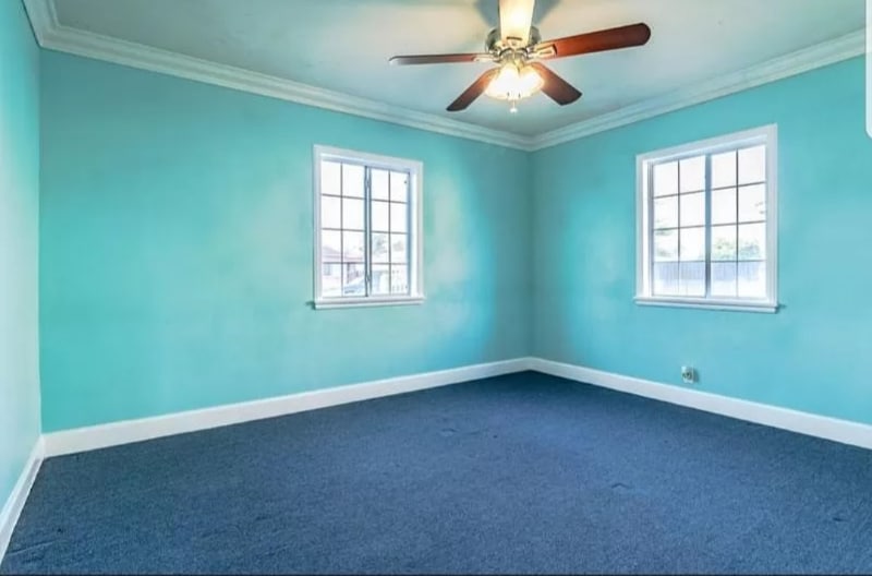 Building Photo - 930 W 130th St