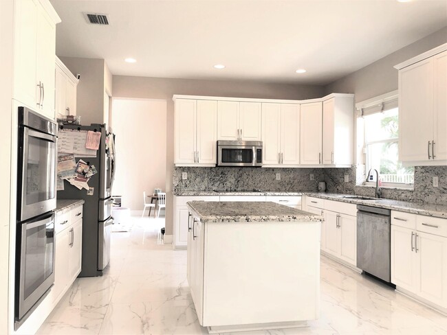 Building Photo - 11818 Preservation Ln