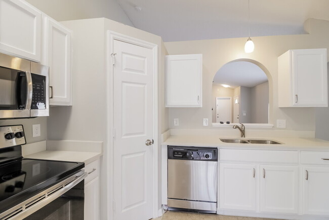 Building Photo - 7661 Harbor Bend Cir