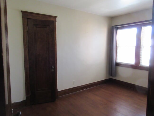 Building Photo - 2615 Taylor Ave