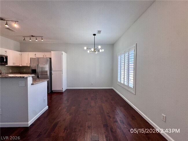 Building Photo - 251 S Green Valley Pkwy