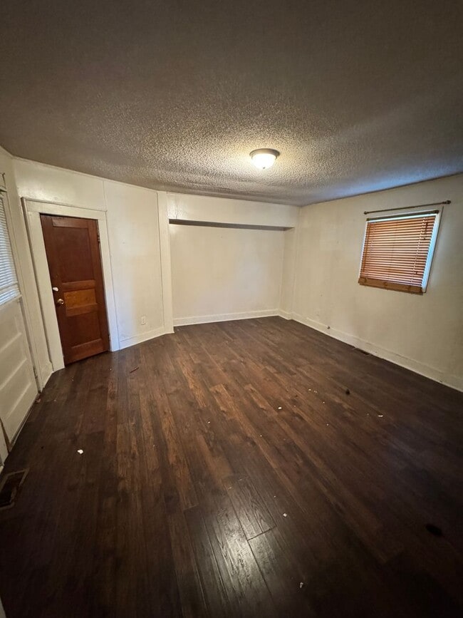 Building Photo - 2/1 Duplex in Shelby, NC