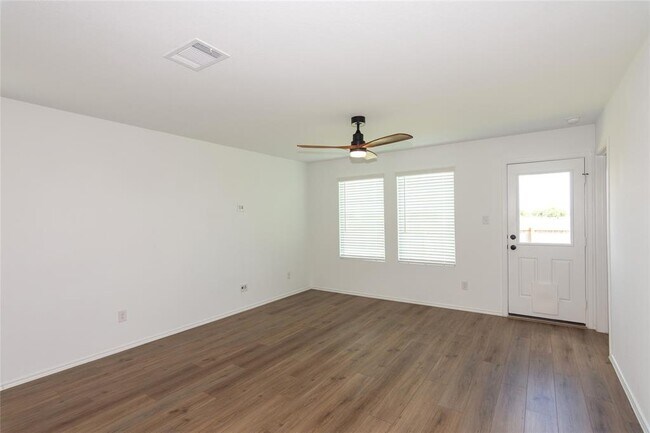 Building Photo - 548 Rancho Del Cielo Lp