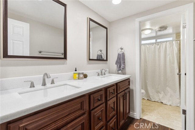 Building Photo - 215 E Navilla Pl