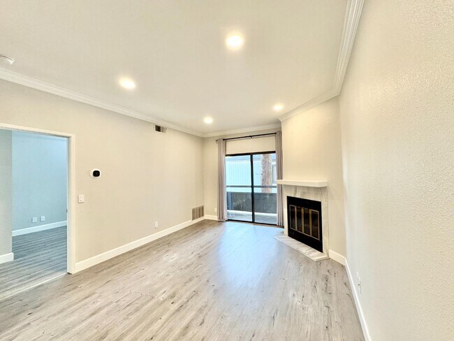 Building Photo - 1856 Tradan Dr