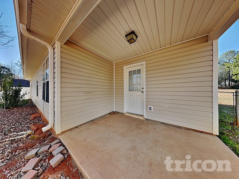 Building Photo - 1221 Brown's Country Ln