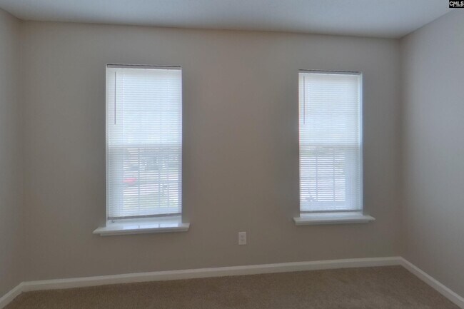 Building Photo - 163 Brooksong Dr