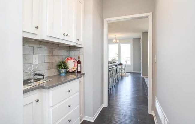 Building Photo - LOOK AT THIS GEM!  Schedule A Tour Today!!  Don't miss out on the Spring Special that was just ad...