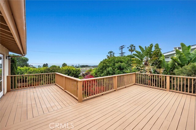 Building Photo - 2129 Palos Verdes Dr W