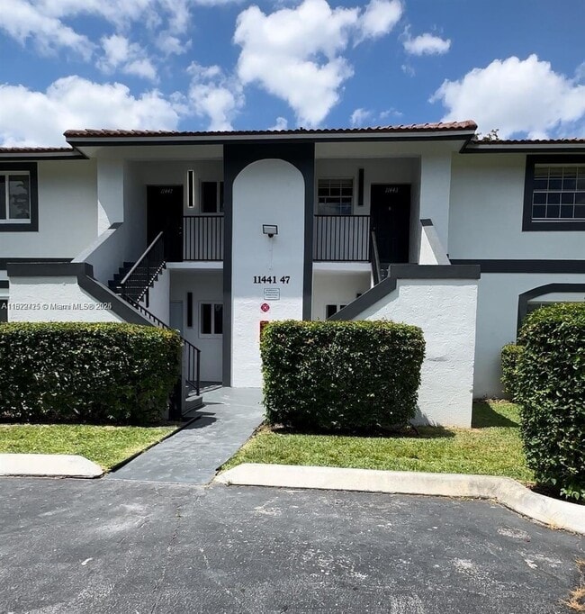 Primary Photo - 11441-11447 NW 45th St