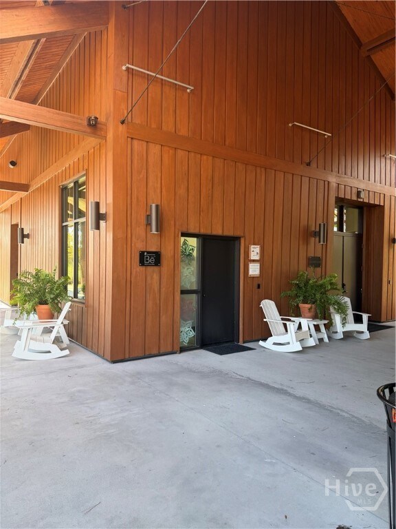 Building Photo - 247 Crosstown Ave