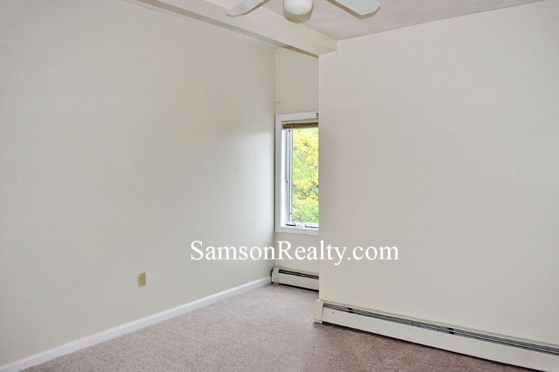 Building Photo - 204 Angell St