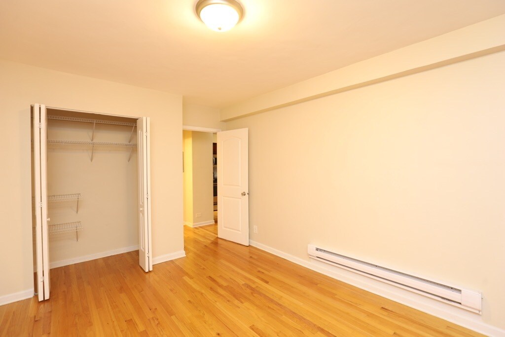 Building Photo - 4180 N Marine Dr