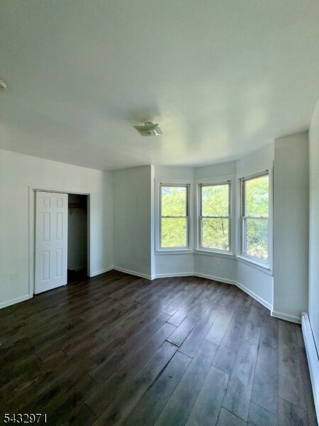 Building Photo - 1084 Sanford Ave