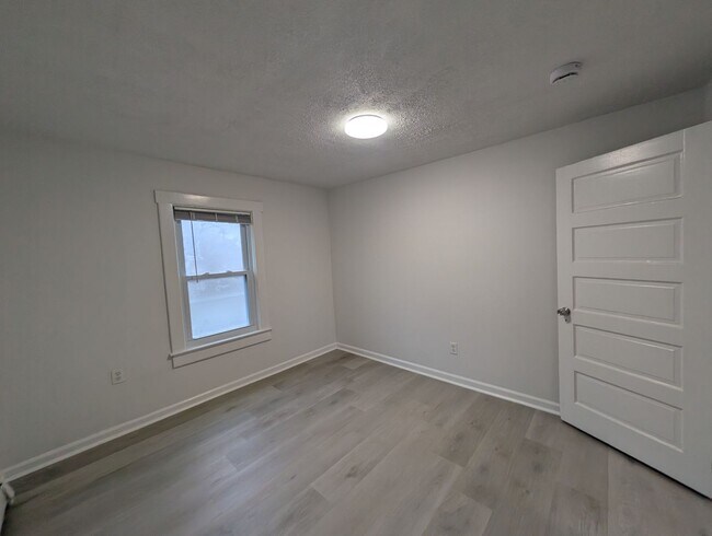 Building Photo - Stunning 3 bedroom 2 bathroom single family house available in Asbury Park!