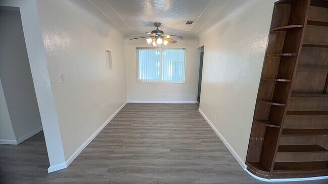 Building Photo - Manteca Home - 3 bedroom 1.5 bathroom