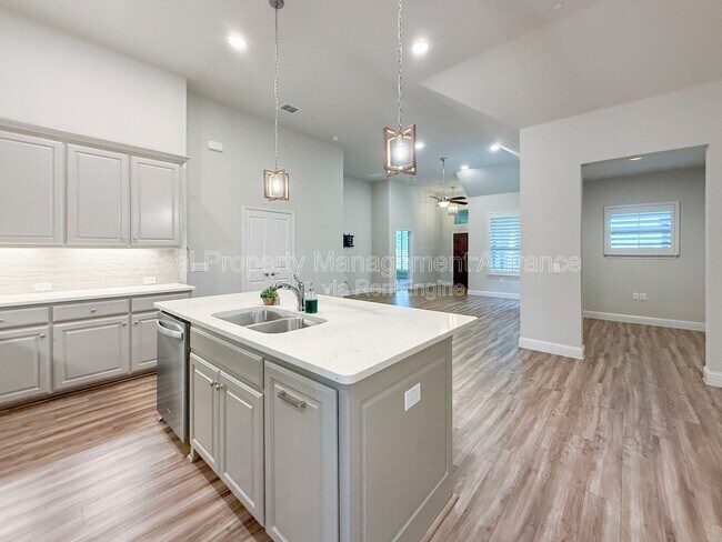 Building Photo - 3750 Dalea Dr