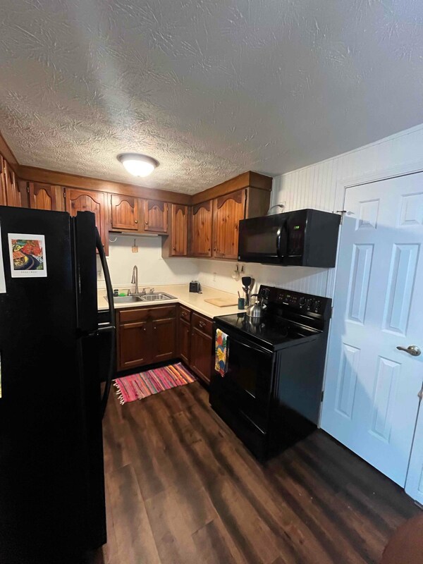 Building Photo - 1408 Broadway St