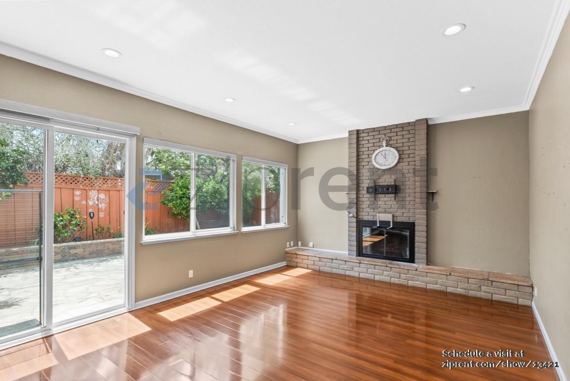 Building Photo - 5016 Wembley Ct