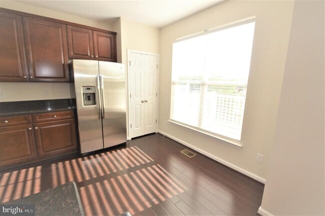 Building Photo - 24646 Jackalope Terrace
