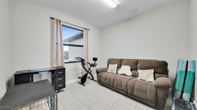 Building Photo - 221 Chiquita Blvd N