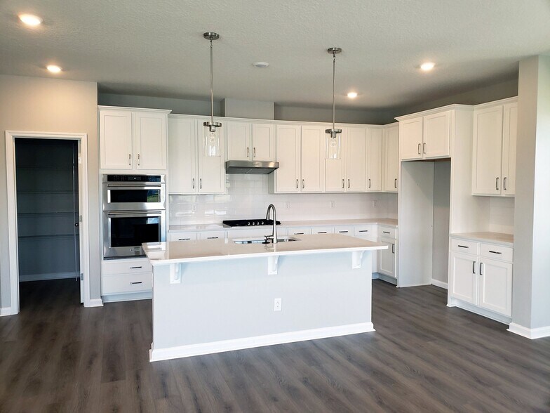 Building Photo - 89 Signet Cir