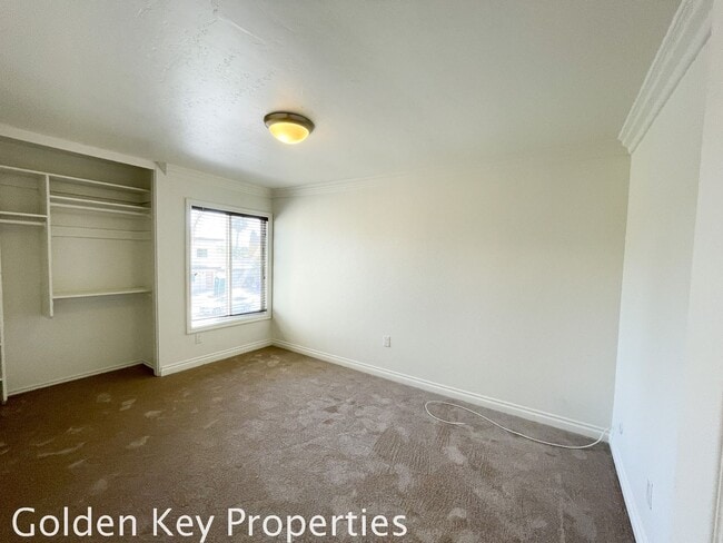 Building Photo - 4BR/3.5BA Home In Encinitas! New Carpet! F...