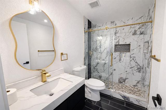 Building Photo - 6726 S Dahlia Ct