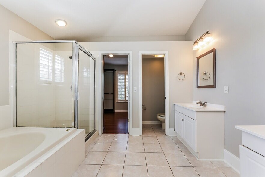 Building Photo - 18863 Maisons Dr