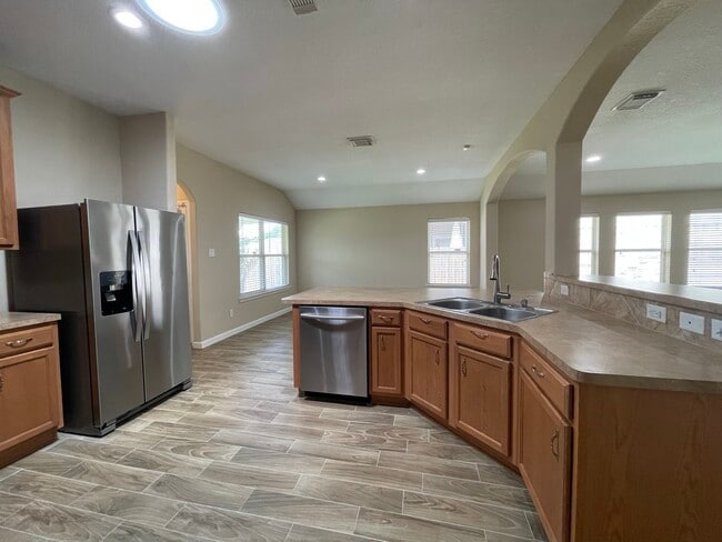 Building Photo - 6110 Moran Crest Dr