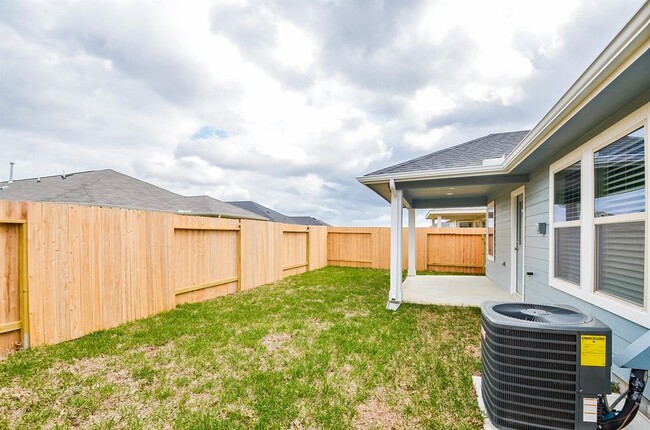 Building Photo - 21622 Calico Bush Trail