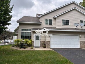 Building Photo - Rare Opportunity, Move Now into 2 bed 1.5 ...