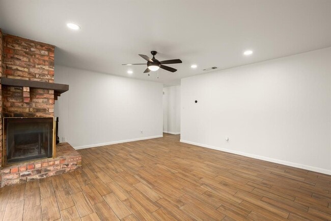 Building Photo - 2802 Nordham Dr