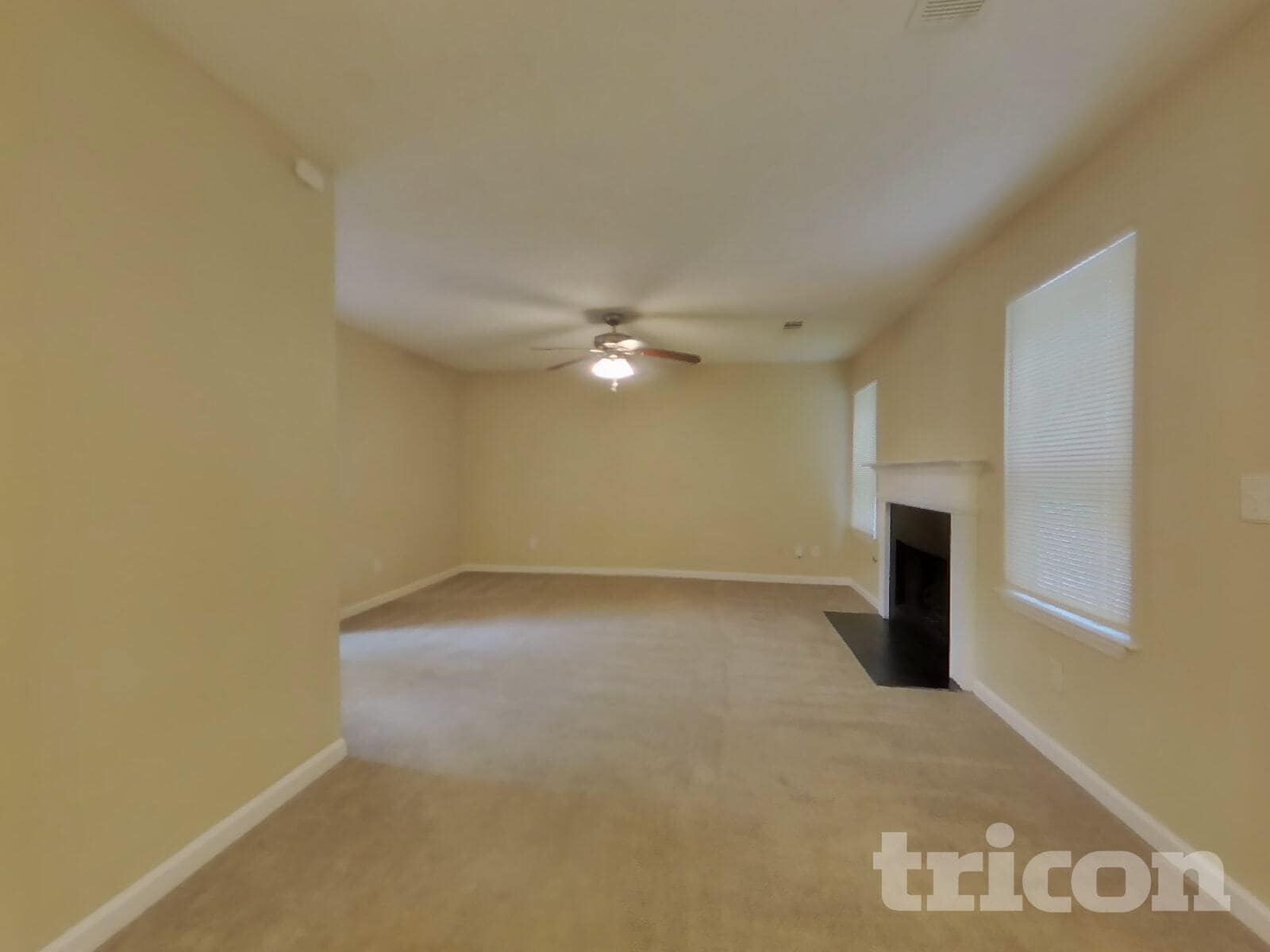 Building Photo - 3853 Sunview Dr NW