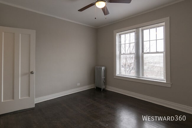 Building Photo - 3126 W Eddy-3