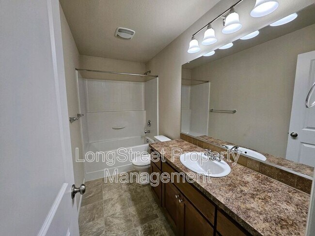 Building Photo - 6355 SE Imagine Way