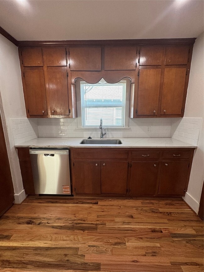 Building Photo - 2713 Cochran St