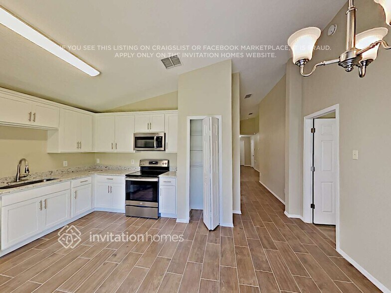 Building Photo - 1868 Americus Minor Dr