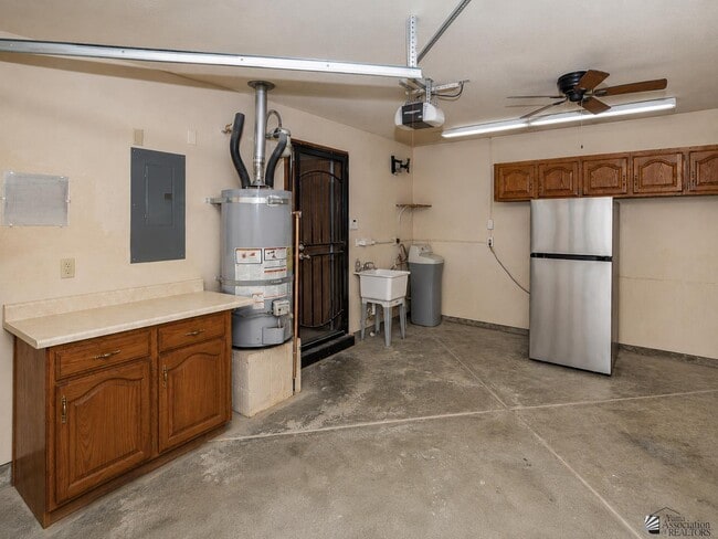Building Photo - 2174 S Del Valle Way