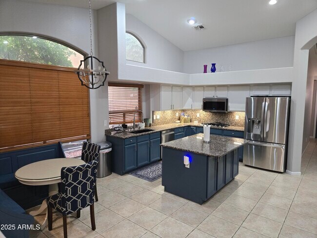 Building Photo - 16376 W Roosevelt St