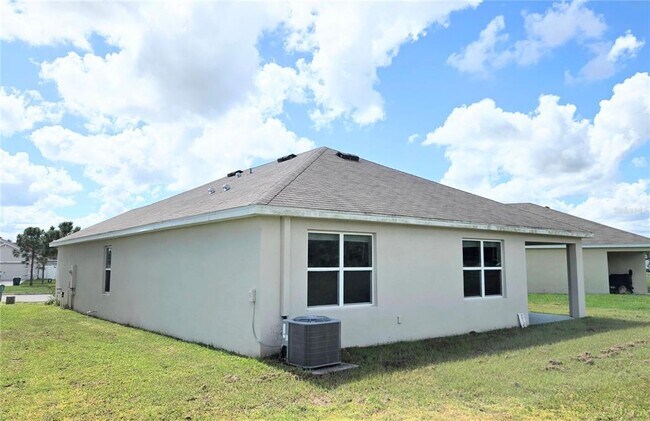 Building Photo - 35525 Stella Vast Dr