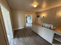 Building Photo - 1BR Main Floor Apartment in Wayland