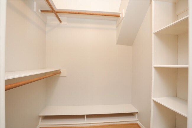 Building Photo - 13506 Charwell Crossing Ln