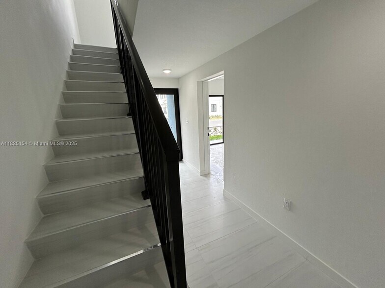 Building Photo - 14625 SW 262nd St