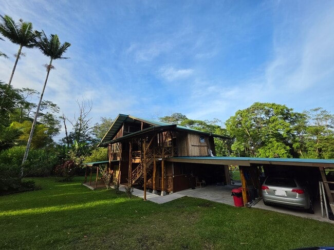 Building Photo - 13-3611 Kupono St