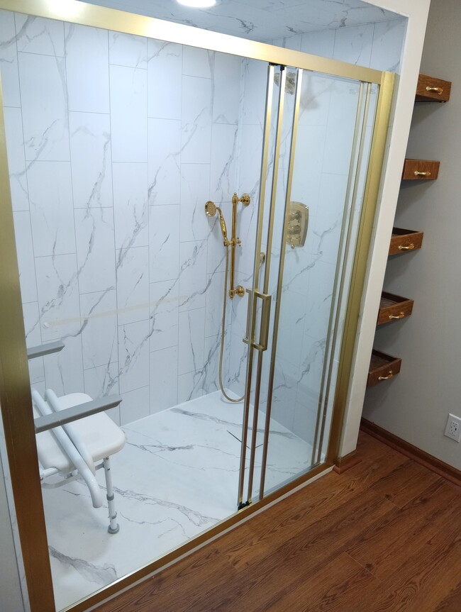 Building Photo - 2928 Blackhawk Dr