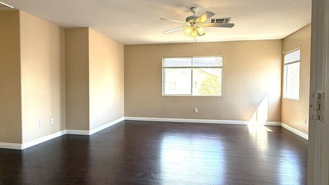 Building Photo - 174 Duck Hollow Ave