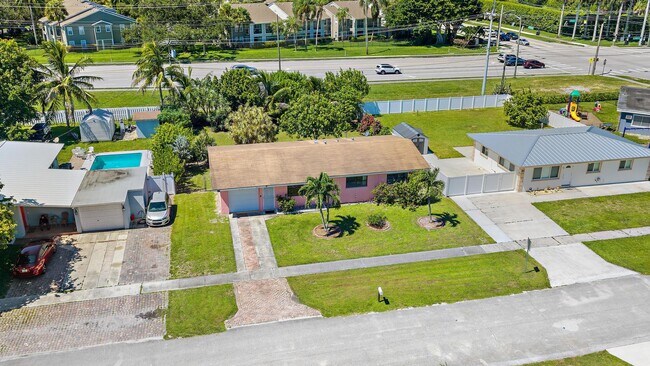 Building Photo - 4057 Chukker Dr
