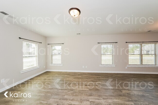 Building Photo - 180 White Oak Circle