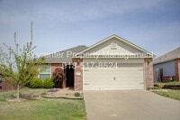 Building Photo - PRICE DECREASE! MOVE IN READY! Gorgeous 3 bed/2 bath!